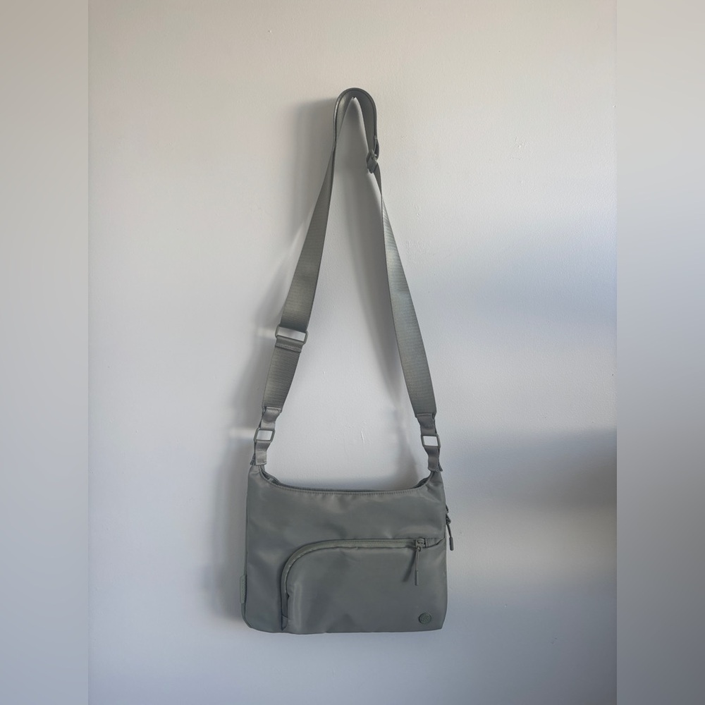 Green Crossbody Bag(as is)